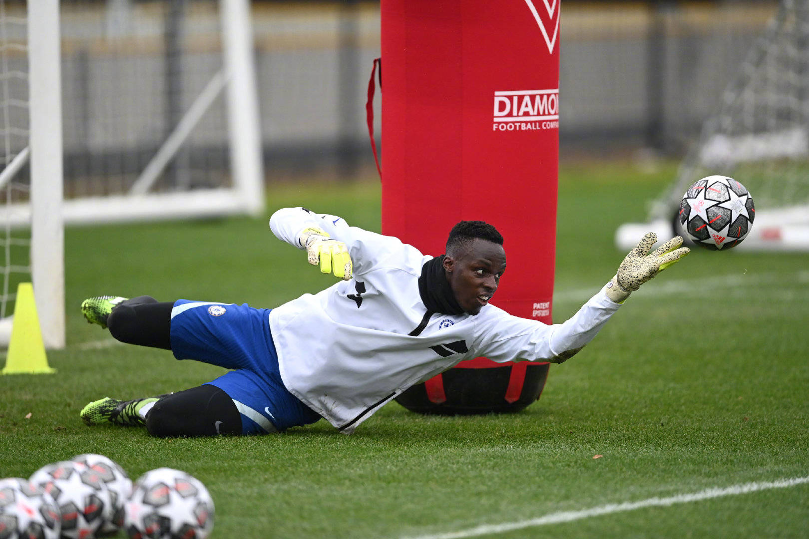 辽宁本钢造点机会备战英超马德里竞技门线救险备战亚冠，媒体一致点评：加时末段夏洛特黄蜂内部沟通的简单介绍